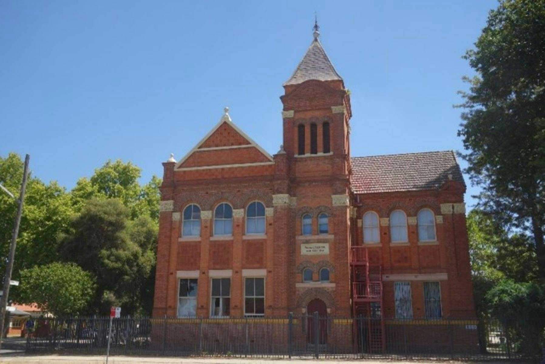 E1Bbaec915B73E23C0E41916340Fdcd9