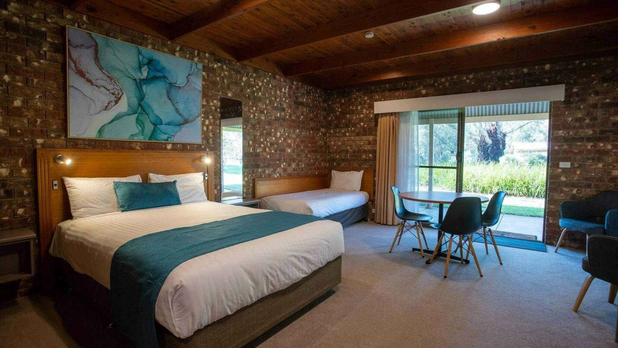 F92604C9D6B12Ef0004411229E06Ed70