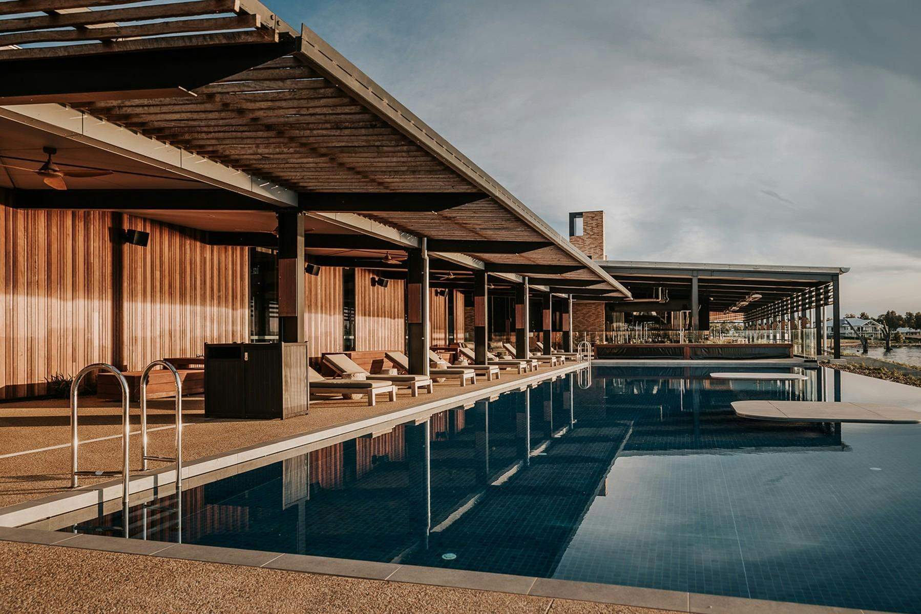 8D5659911B999Dc1E3Ab8C3E1Cdee9B3