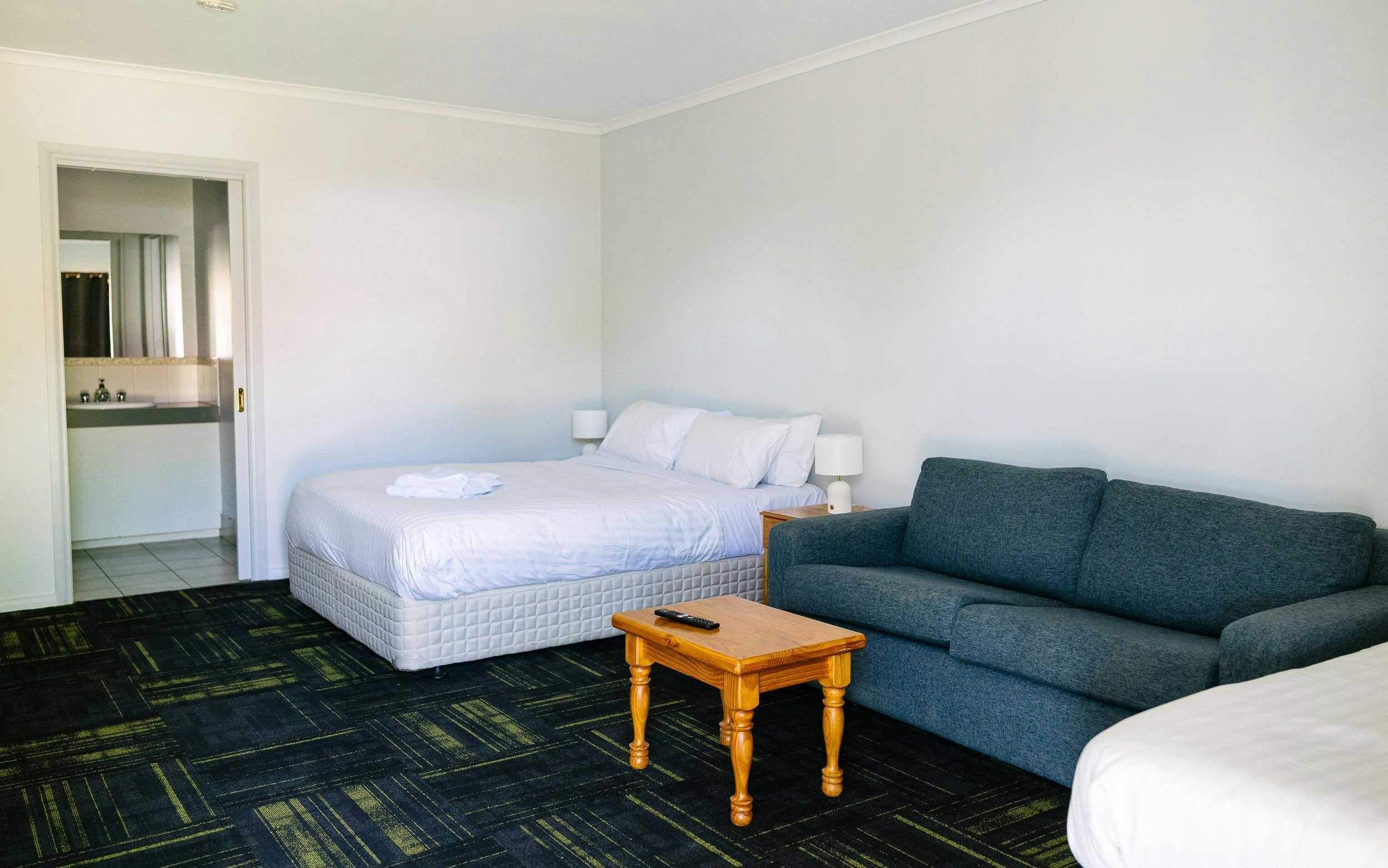 551Af8Fbeaff32756B6393Ca83E5887C