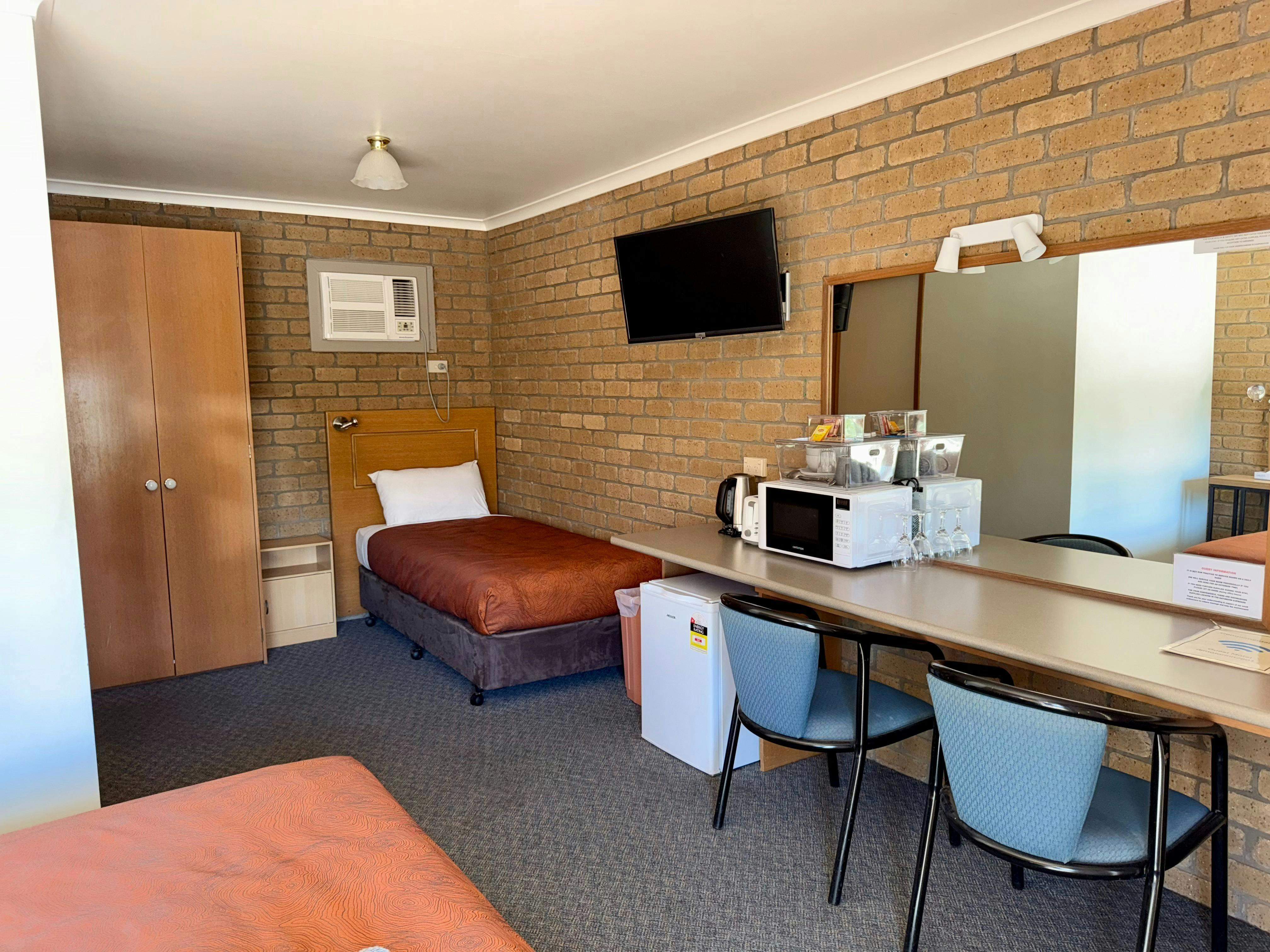 865Bee076B957Ad7F549Adf0862F7E38